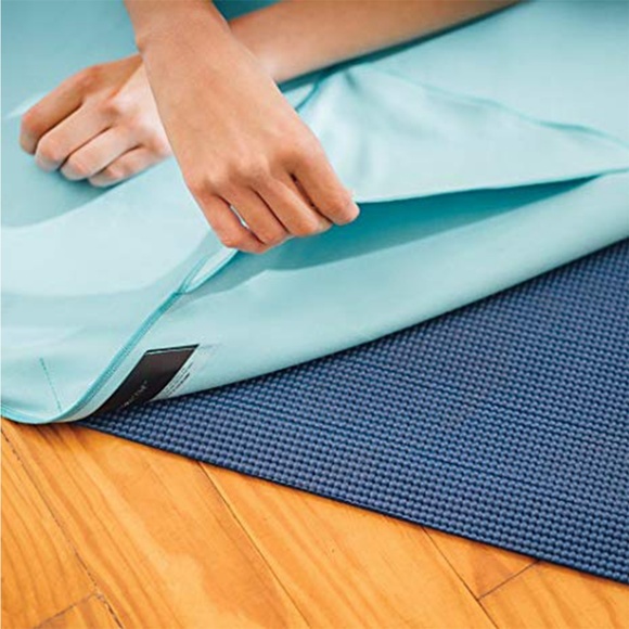 Mission VaporActive Yoga Mat Towel and 2-pack Hand - Picture 7 of 8